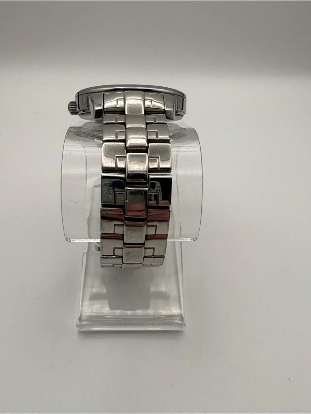 Nanette Lepore‎ Silver Stainless Steel Watch Mother-of-Pearl Dial Rhinestones